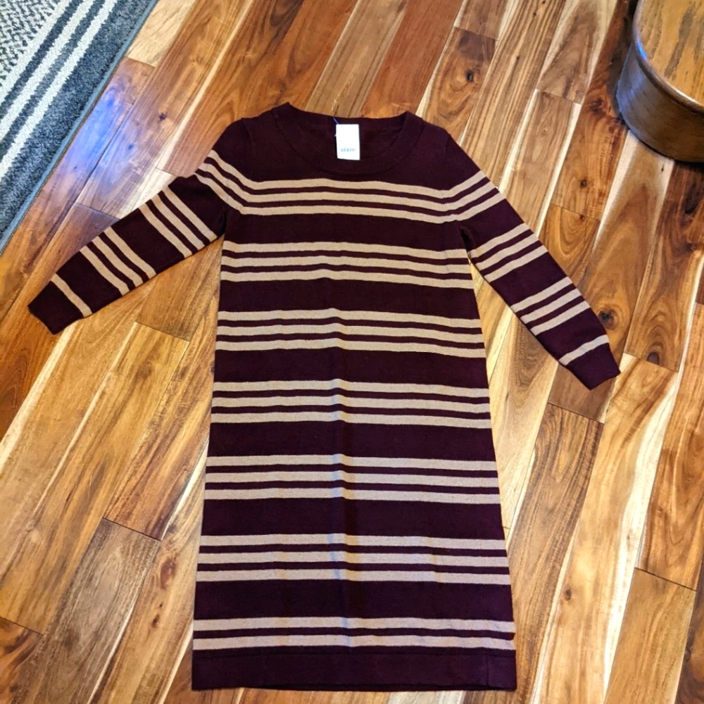 NWT J. Crew outlet sweater dress in xs (burgundy with tan stripes)
